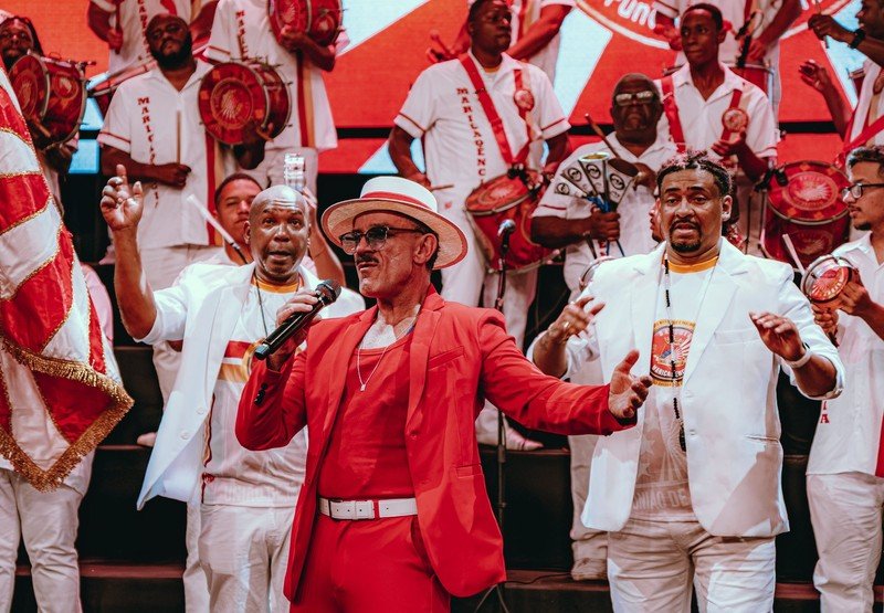 O som do Carnaval 2027 já está no forno! Escolas gravam álbum oficial
