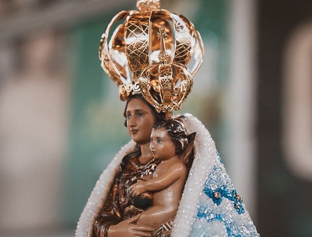Imperatriz Leopoldinense realiza 'Mini Círio de Nazaré' e reúne milhares em Ramos