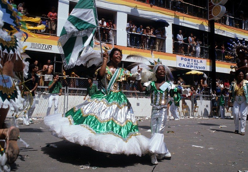 Babi Cruz completa 50 anos de Carnaval e será homenageada pela Estrelinha da Mocidade