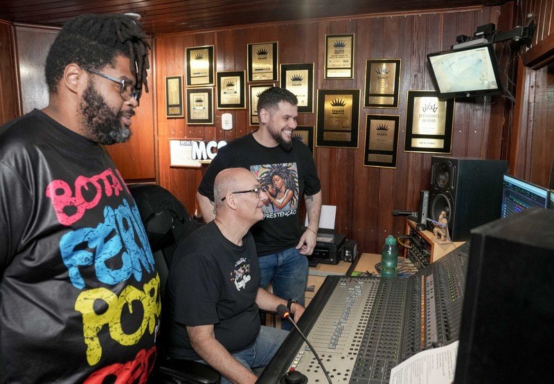 O som do Carnaval 2027 já está no forno! Série Ouro começa a gravar novo álbum