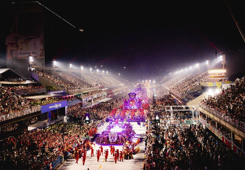 ​Com ingressos esgotados, venda geral do Rio Carnaval 2027 atrai 15 mil interessados