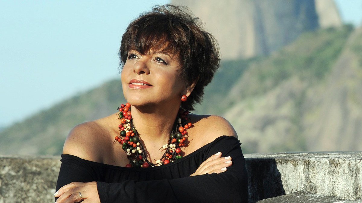 Eliane Salek celebra o legado de Elis Regina e Elizeth Cardoso na Tijuca