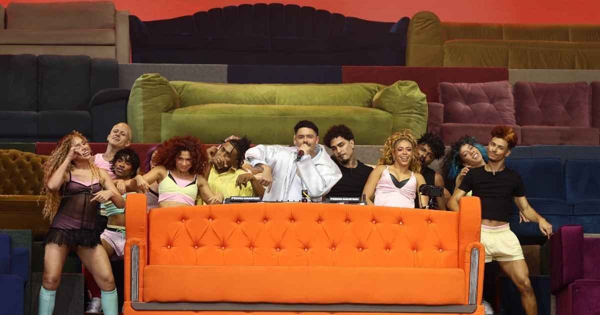 Pedro Sampaio faz história no Palco Mundo com clima de festa em casa