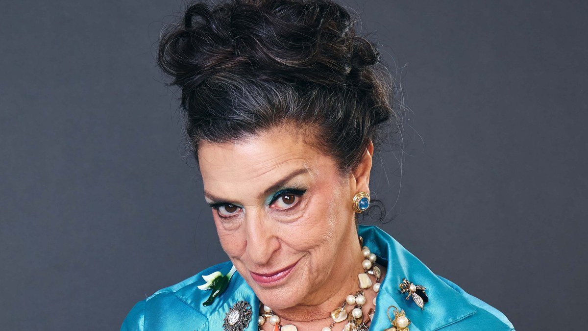 Grande sucesso, “Dora”, com Grace Gianoukas, ganha sessões extras no Teatro dos Quatro