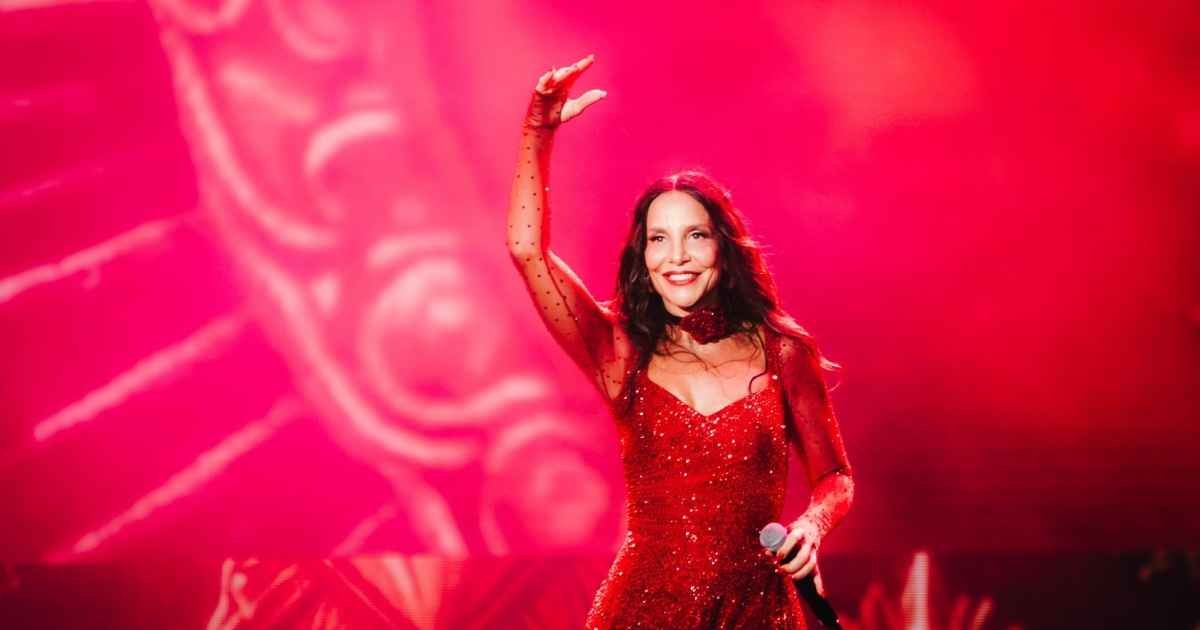 Veveta latina! Ivete Sangalo bota fogo no Rock in Rio debaixo de chuva