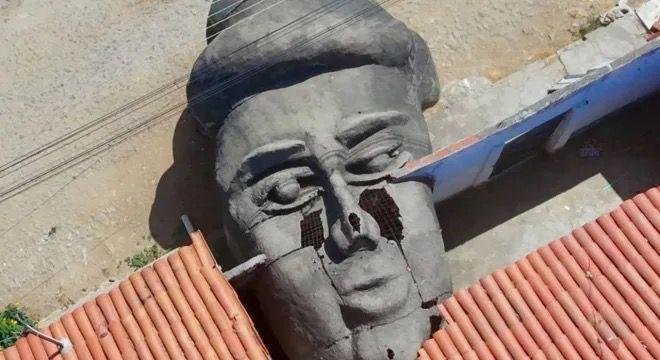 Unidos da Tijuca celebra Santo Antônio e apresenta a equipe de 2027 na quadra