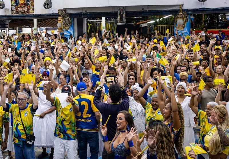 Unidos da Tijuca fecha ensaios de canto e arruma as malas pro início das ruas