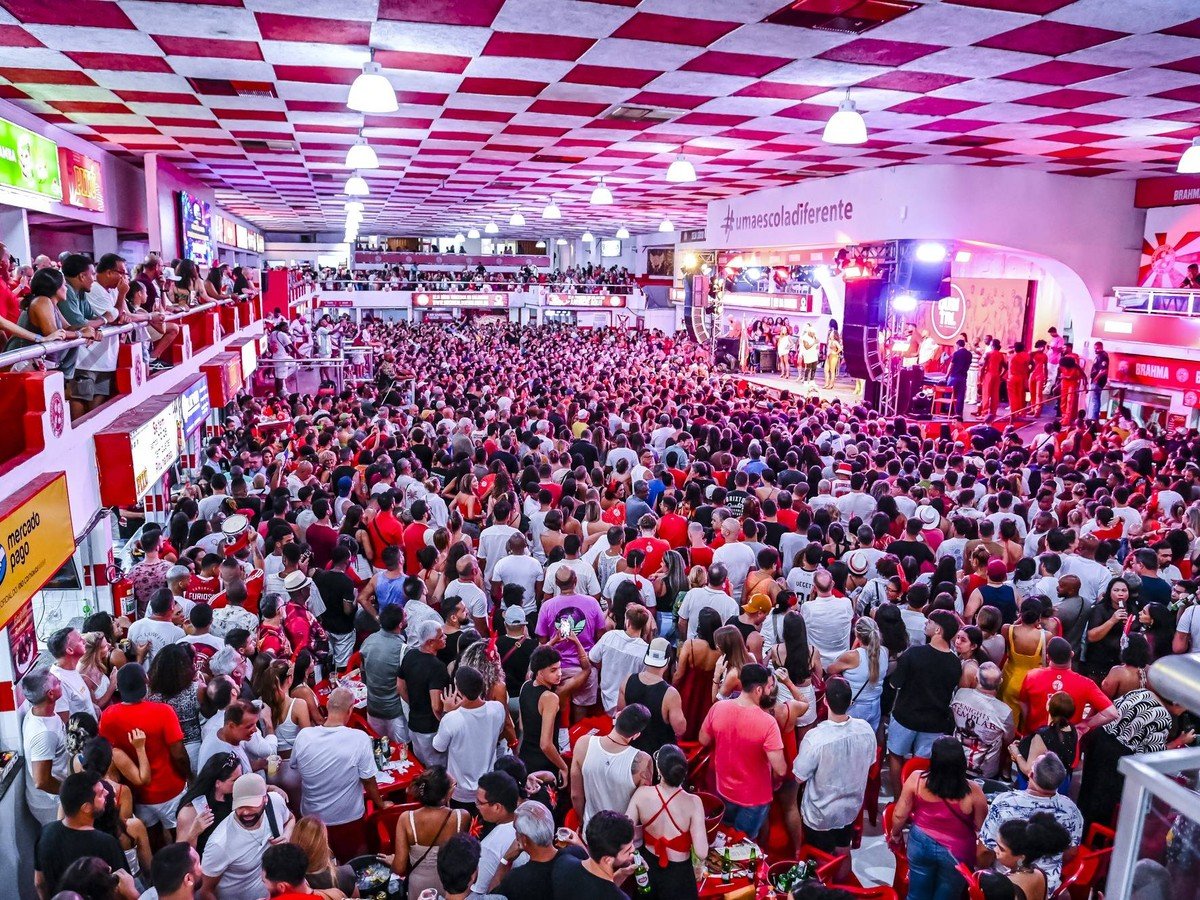 Salgueiro e Estácio de Sá se encontram em noite de puro samba