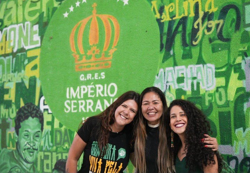A disputa começou! Império Serrano recebe 13 sambas para o Carnaval 2027